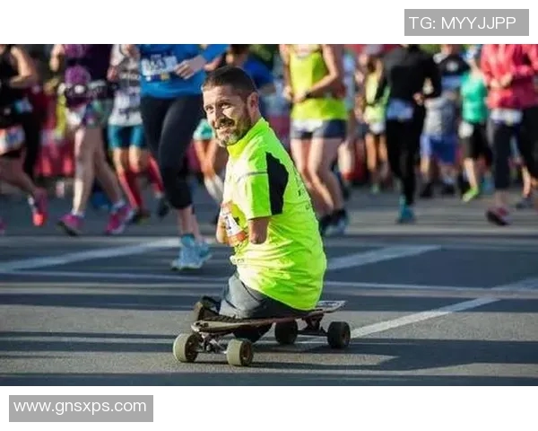 成都马拉松赛场上的滑板队战术分析与表现点评